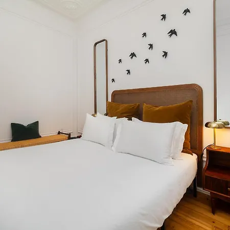Apartment Whome Elegant In Lisbon's Historic Bairro Alto