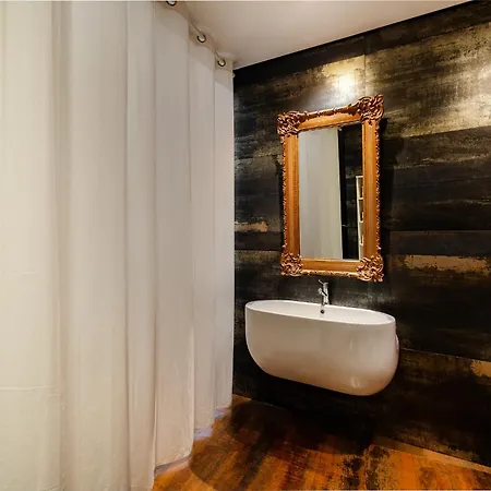 Apartamento Whome Elegant In Lisbon's Historic Bairro Alto *